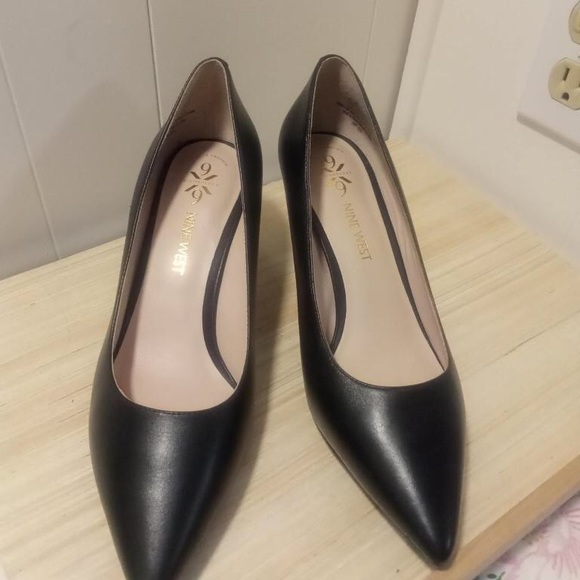 Nine West heels - Picture 8 of 8